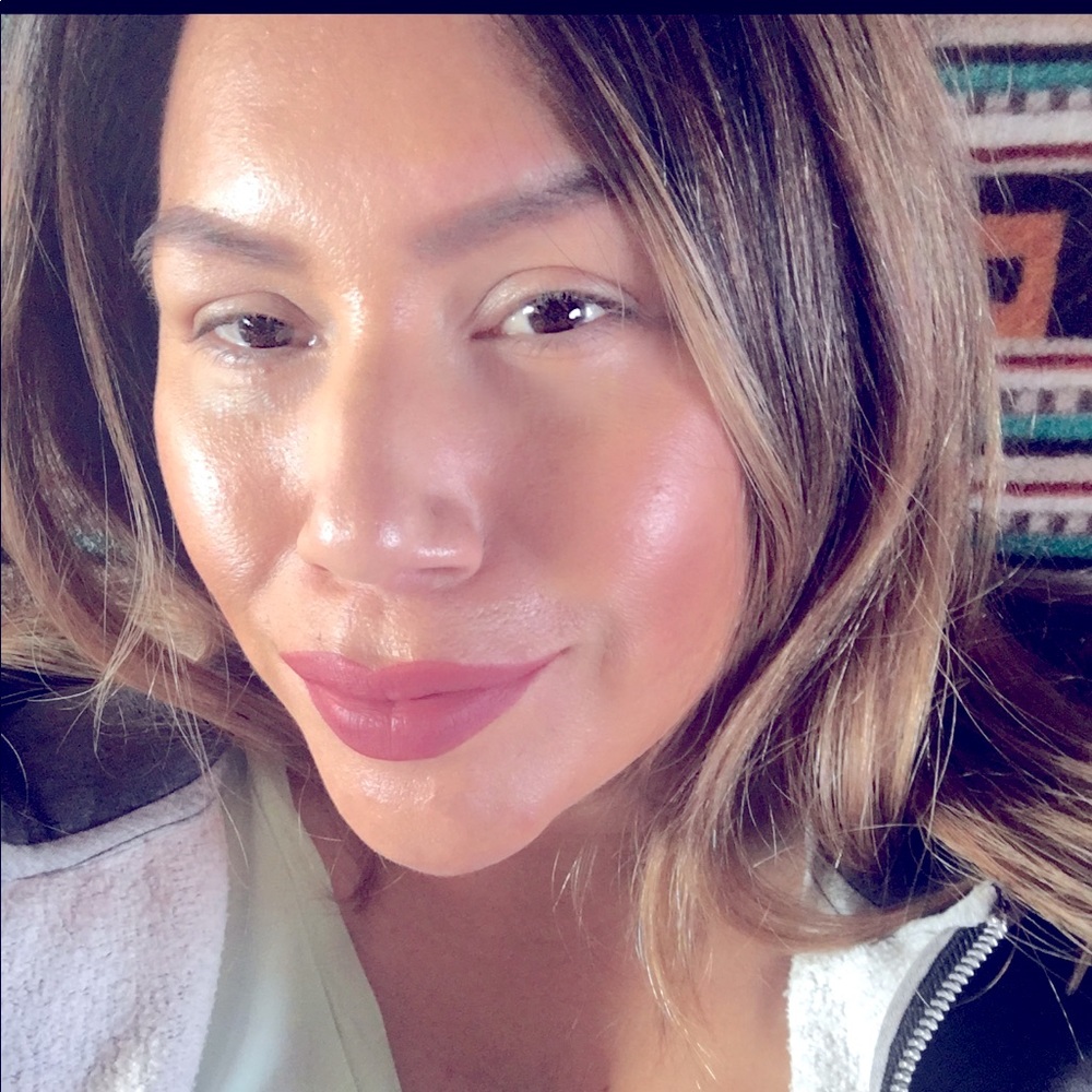 Meet your Posher, Esha